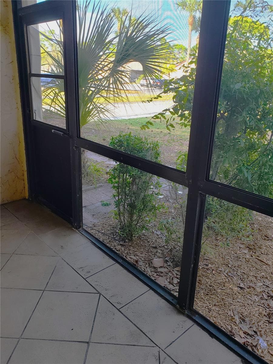 Condominium at 2724 HIDDEN LAKE BLVD #A, SARASOTA, photo 33 of 40