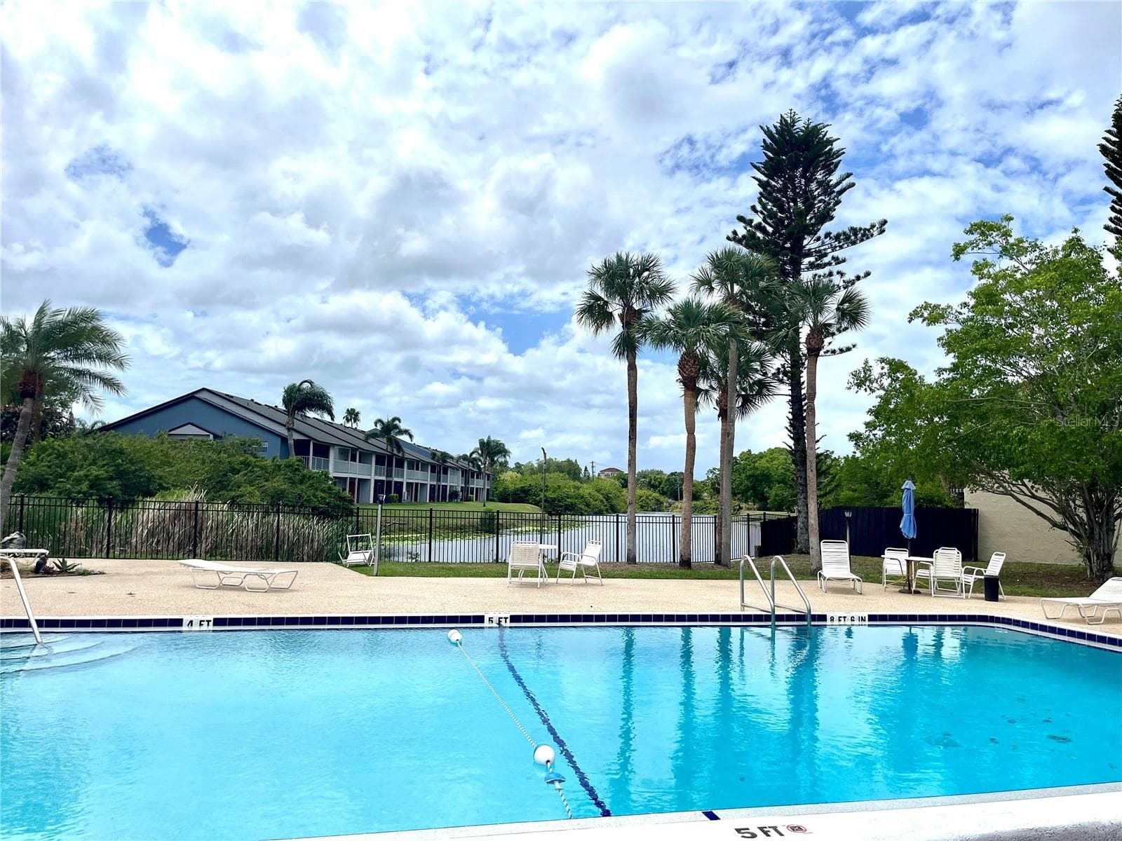 Condominium at 2724 HIDDEN LAKE BLVD #A, SARASOTA, photo 32 of 40
