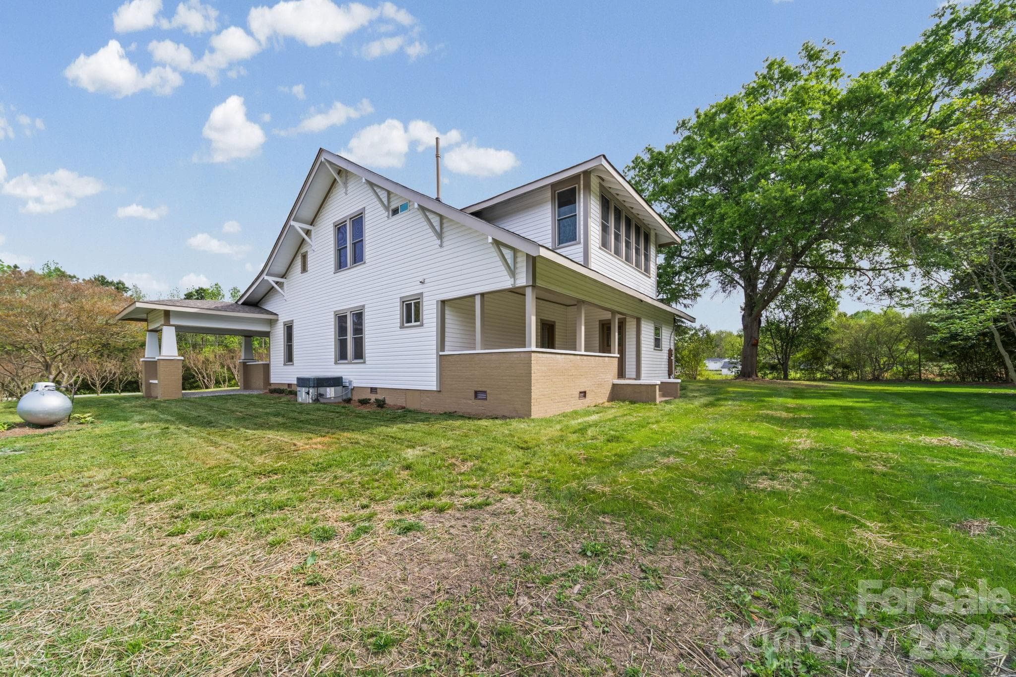 Single Family Residence at 511 W Passaic Street, Peachland, photo 6 of 47