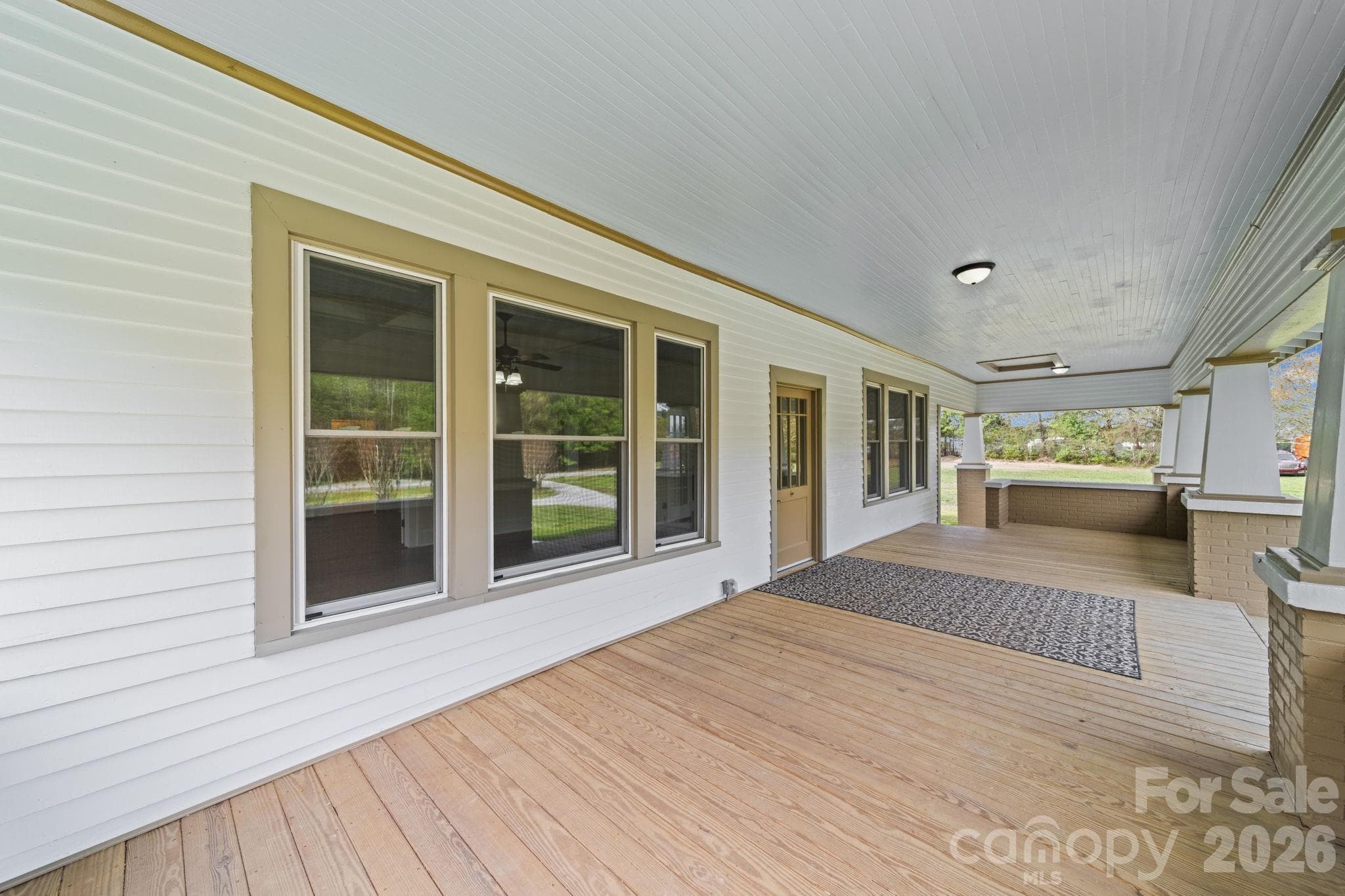 Single Family Residence at 511 W Passaic Street, Peachland, photo 9 of 47