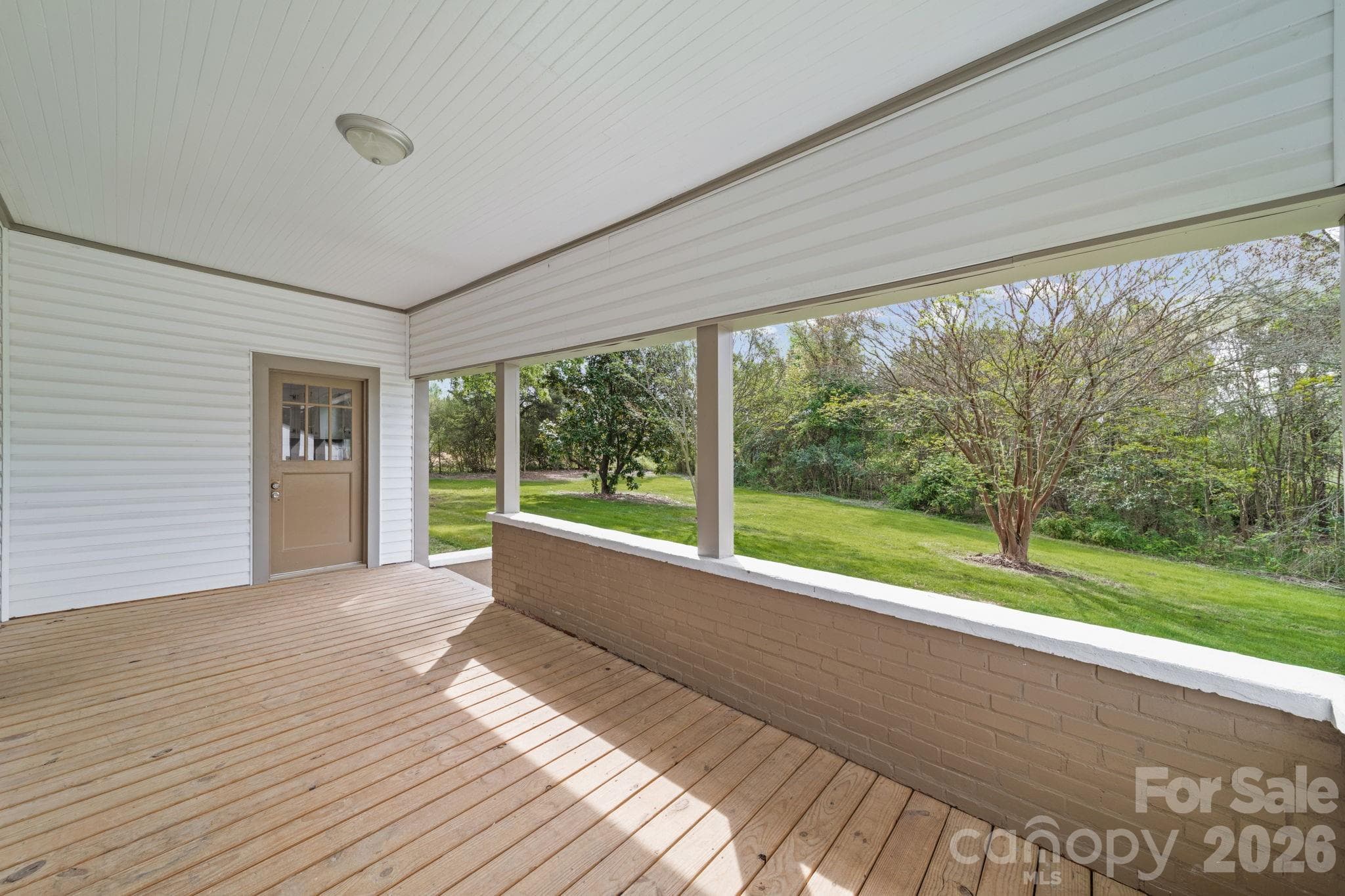 Single Family Residence at 511 W Passaic Street, Peachland, photo 11 of 47