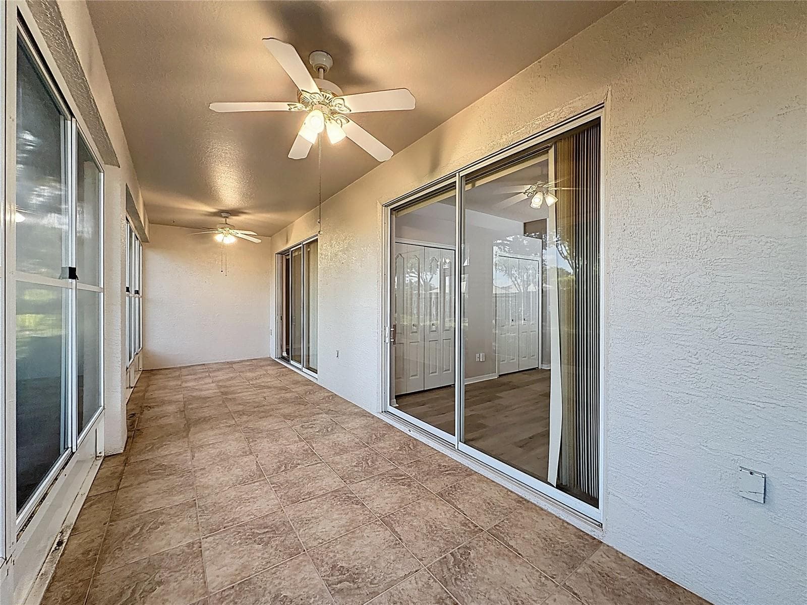 Lanai has vinyl windows - 2308 TWICKINGHAM CT, CLERMONT