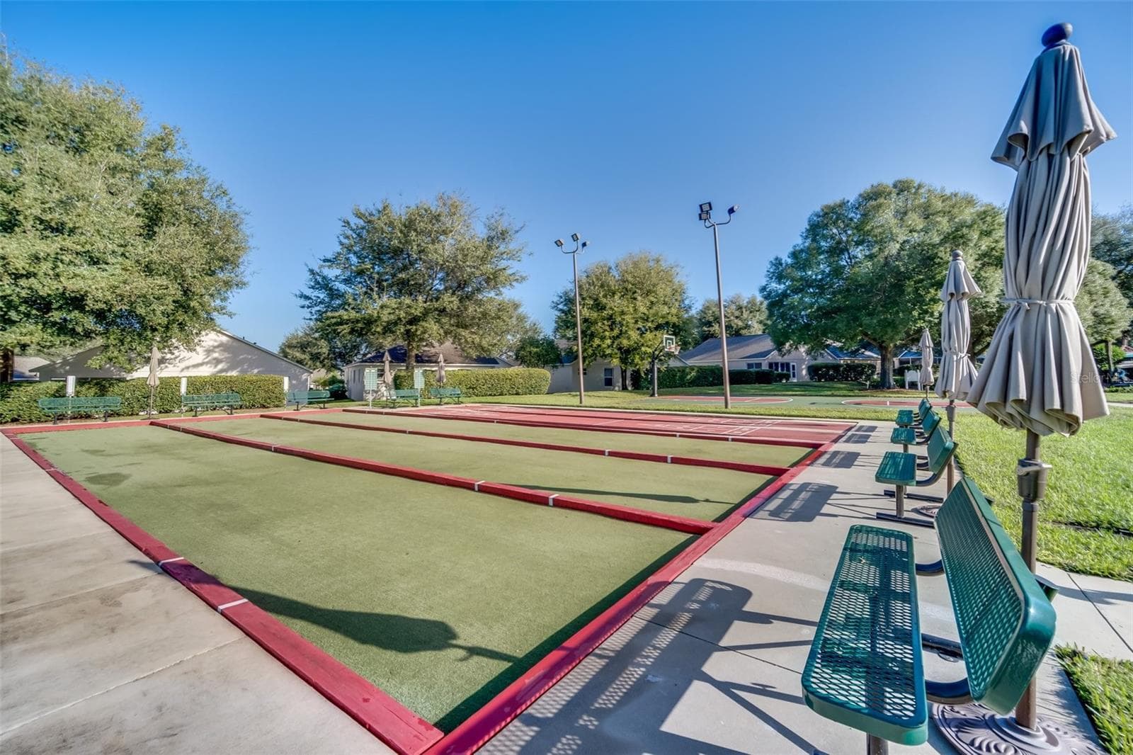 bocce & shuffleboard courts - 2308 TWICKINGHAM CT, CLERMONT