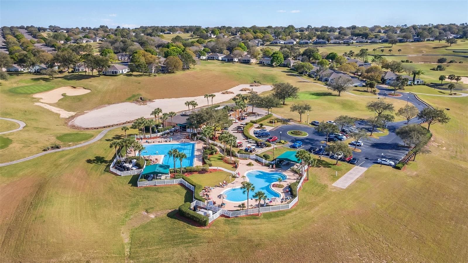 North spa pool area and par 3 golf course - 2308 TWICKINGHAM CT, CLERMONT
