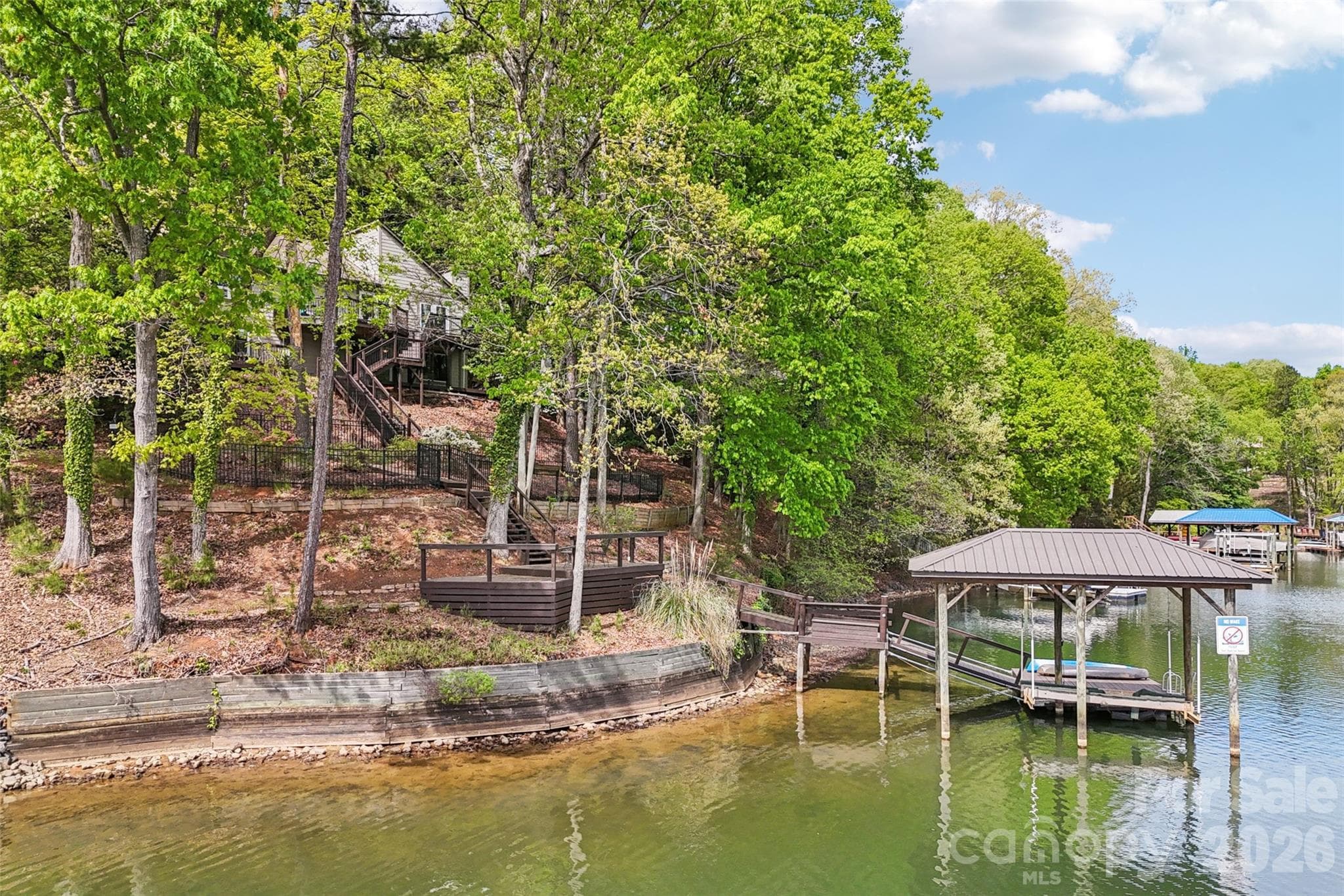 Remarkable Private Widebody Cove - Tega Cay