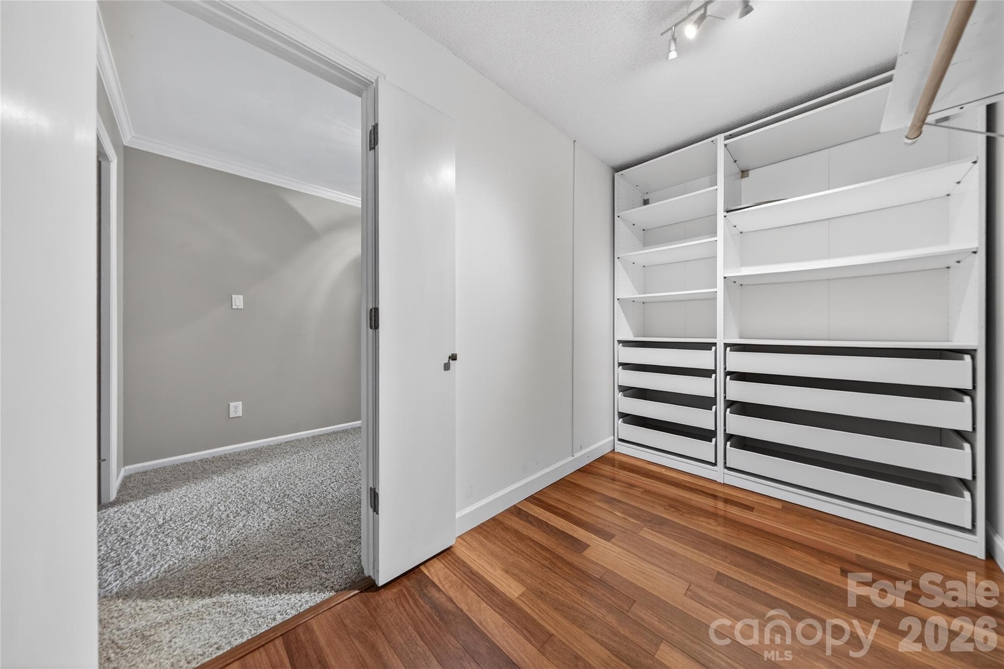 Walk-In Closet - Tega Cay