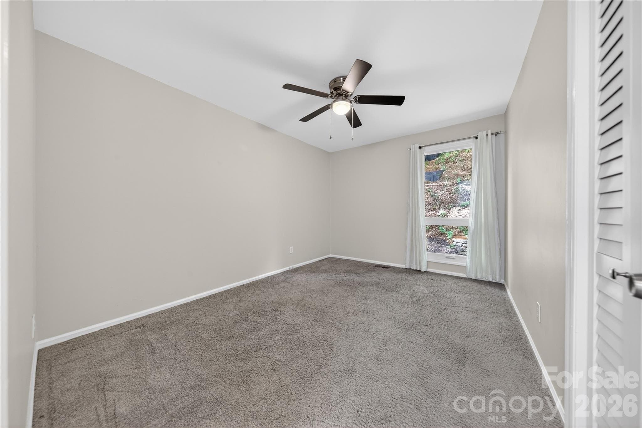 First Floor Guest Suite - Tega Cay