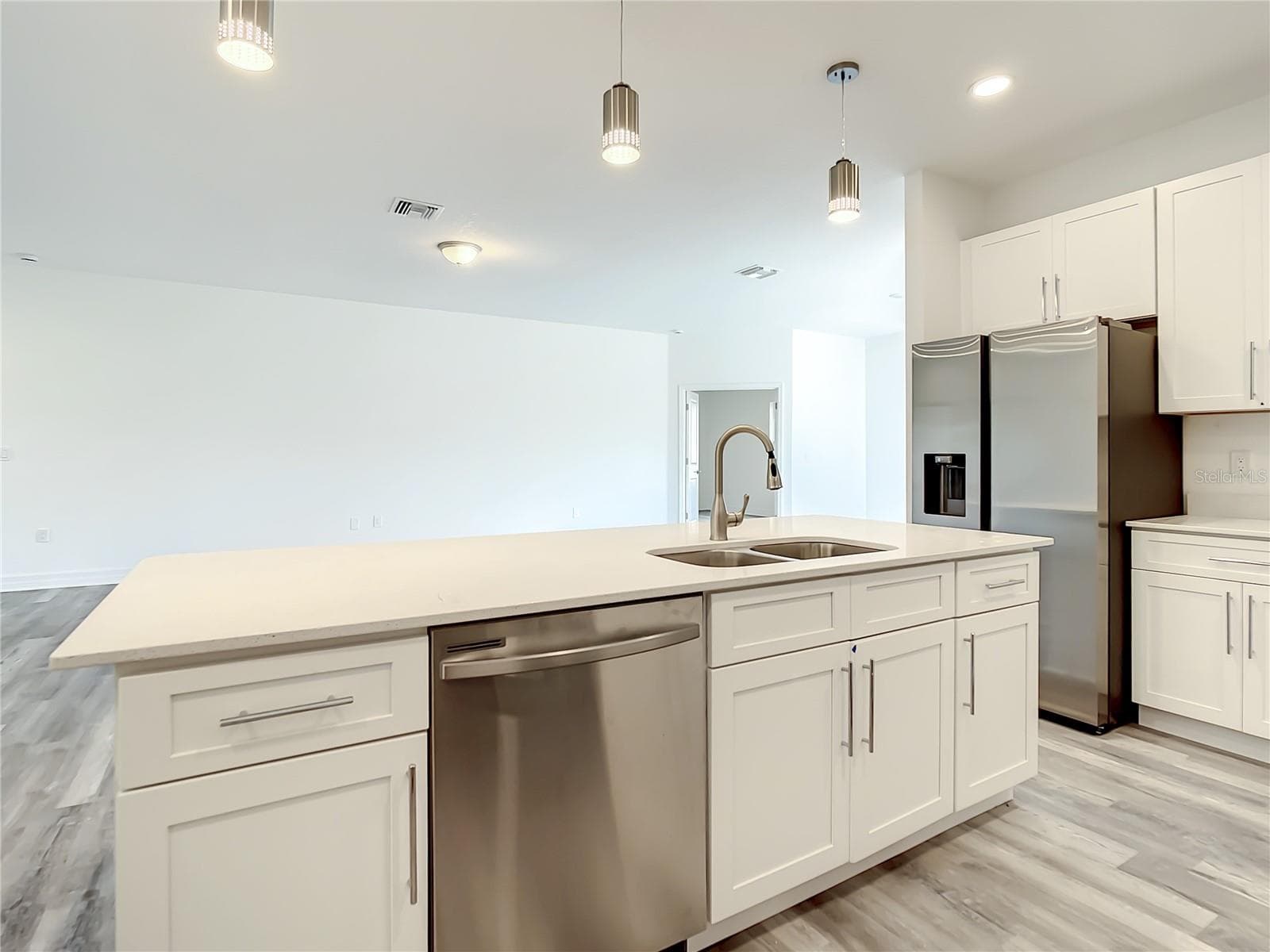 Single Family Residence at 14210 LUXO AVE, PORT CHARLOTTE, photo 5 of 17