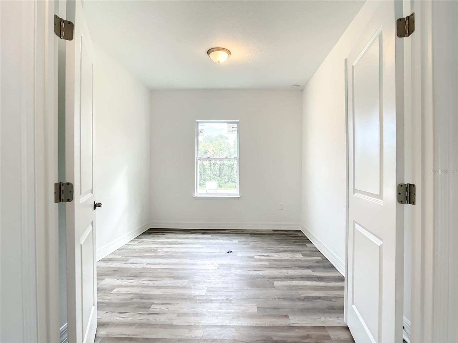 Single Family Residence at 14210 LUXO AVE, PORT CHARLOTTE, photo 8 of 17
