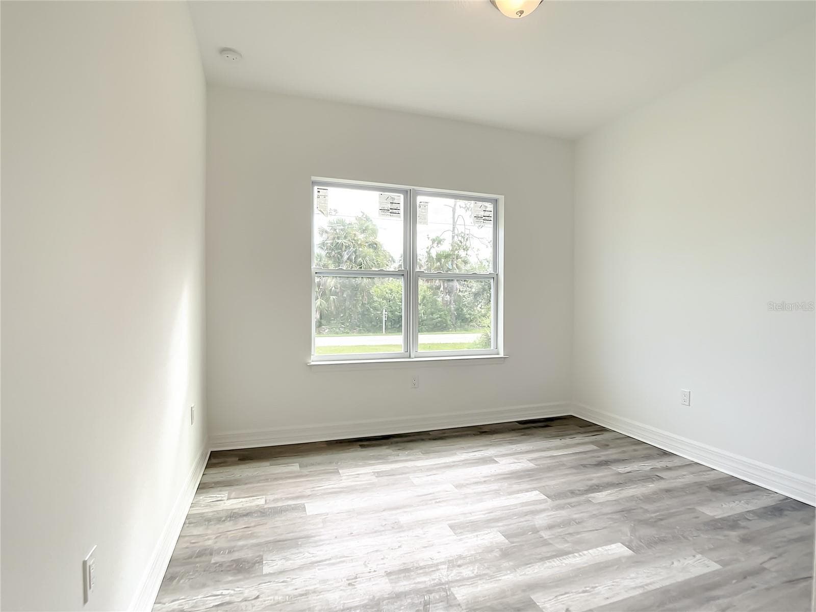 Single Family Residence at 14210 LUXO AVE, PORT CHARLOTTE, photo 13 of 17