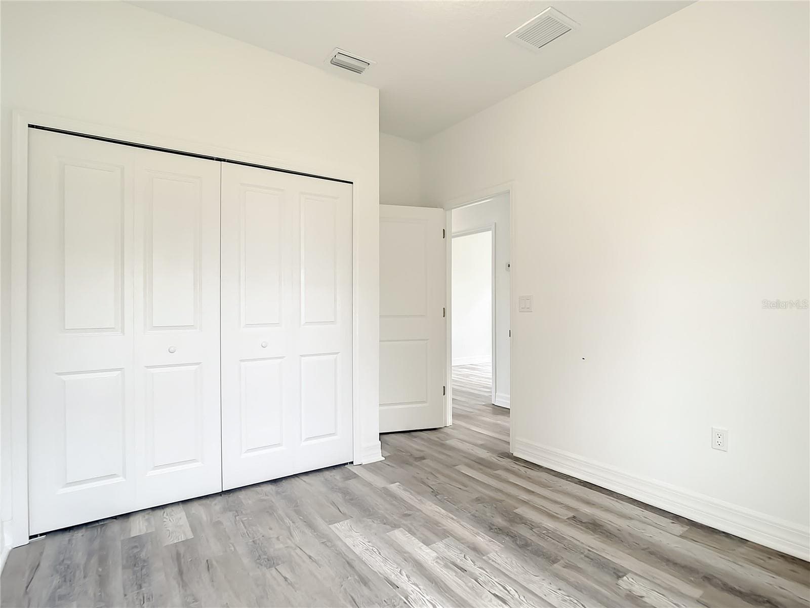Single Family Residence at 14210 LUXO AVE, PORT CHARLOTTE, photo 14 of 17
