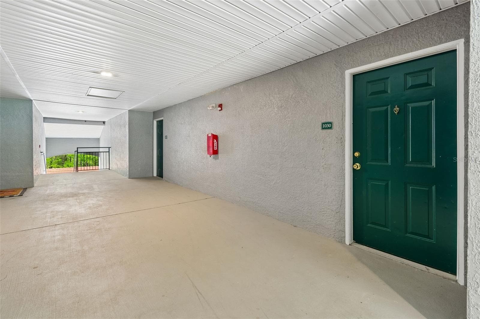Front Door - 18001 RICHMOND PLACE DR #1030, TAMPA