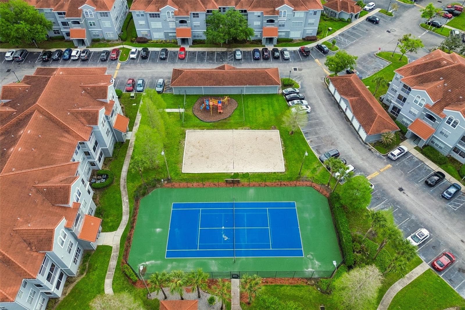 Outdoor Rec Area - 18001 RICHMOND PLACE DR #1030, TAMPA