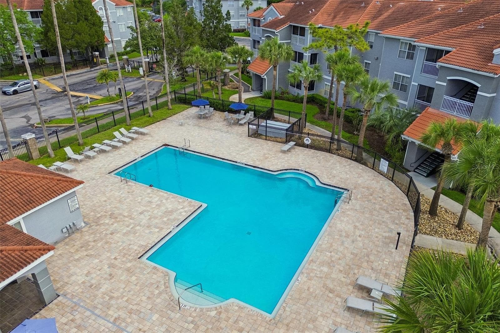 Community Pool - 18001 RICHMOND PLACE DR #1030, TAMPA