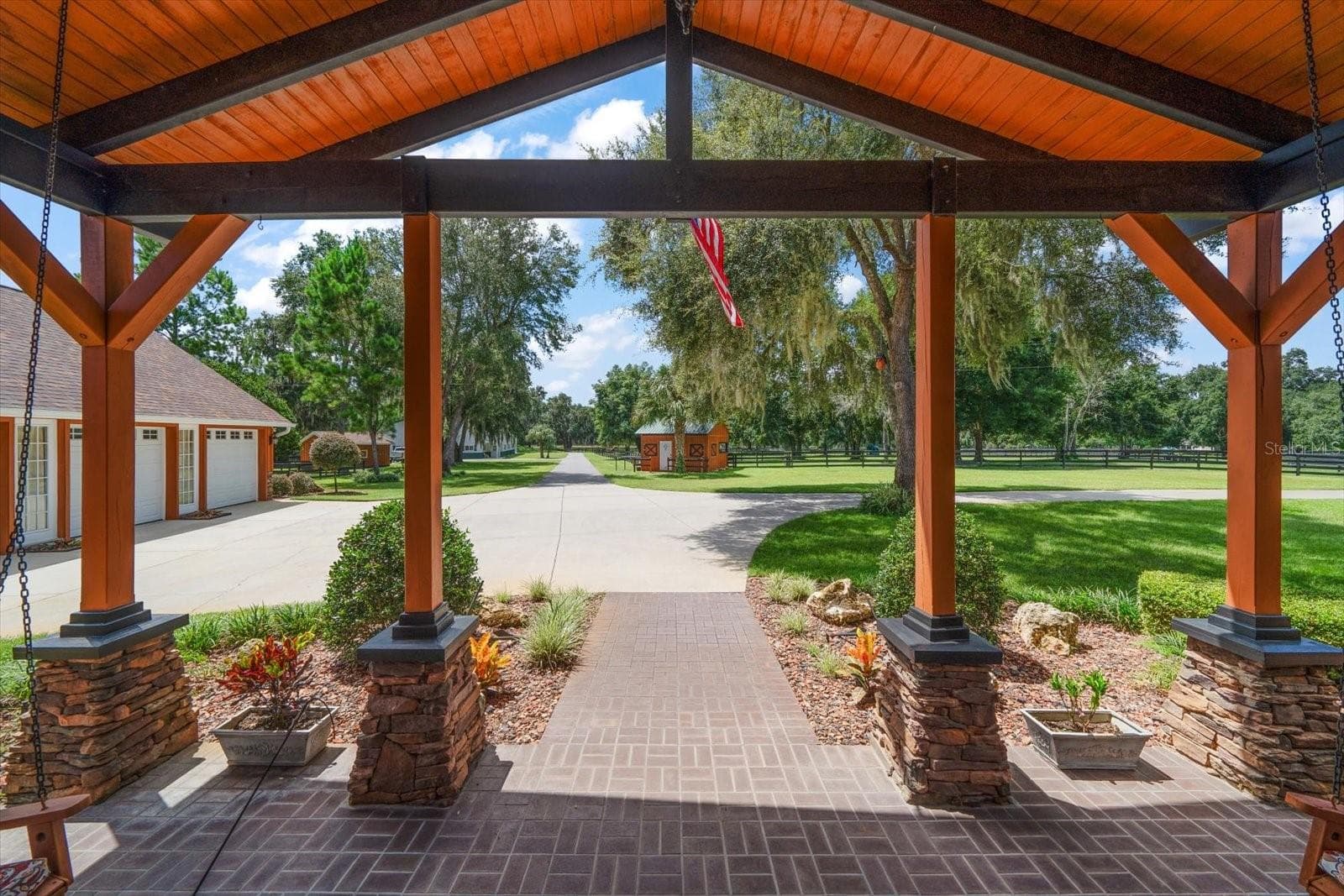 Front Entry - 7650 N WHIPPOORWILL TER, HERNANDO