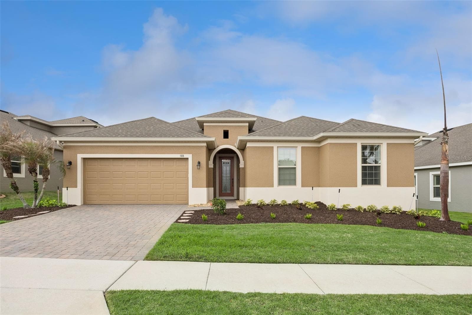588 AUTUMN ASH DR