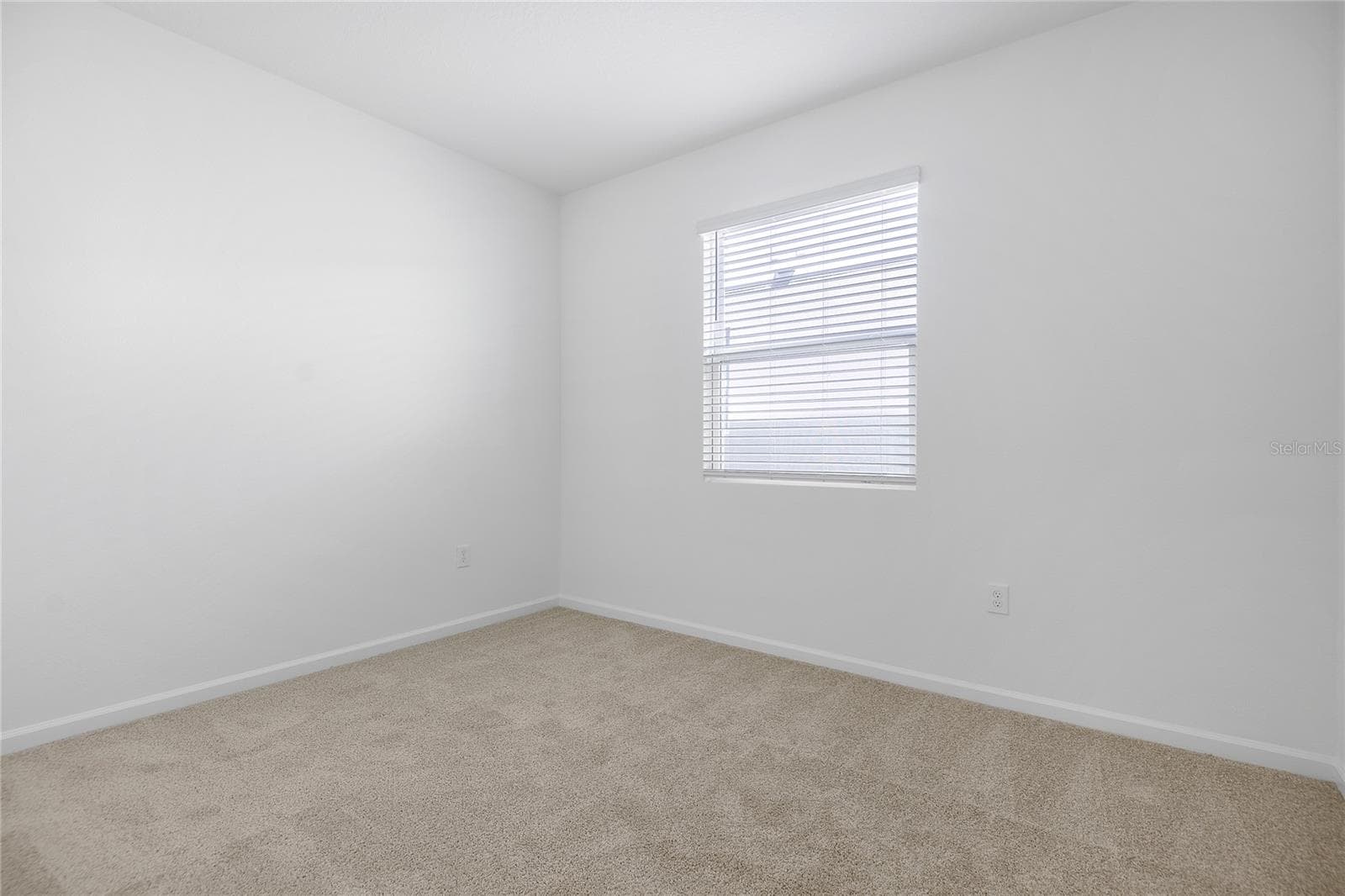 Single Family Residence at 5220 BEE BALM ST, LAKE HAMILTON, photo 3 of 22