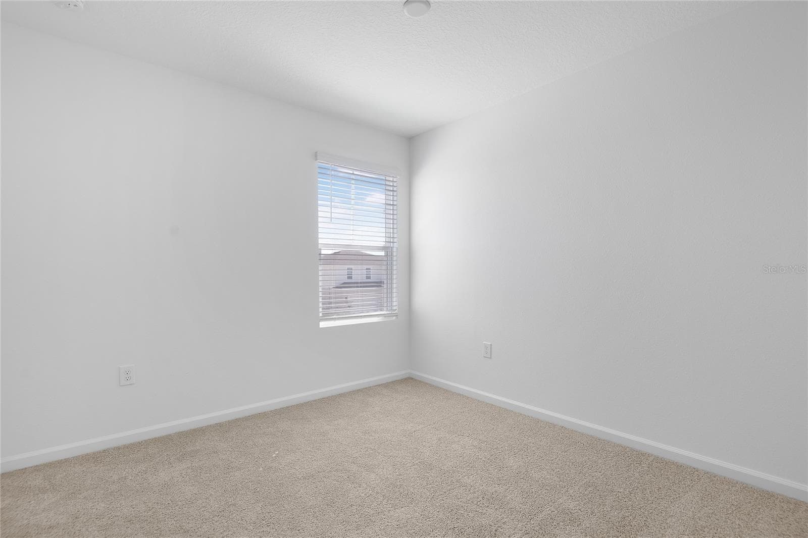 Single Family Residence at 5220 BEE BALM ST, LAKE HAMILTON, photo 14 of 22