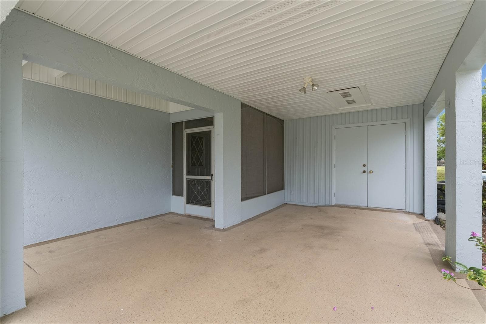 Condominium at 417 GLADSTONE PL, SUN CITY CENTER, photo 4 of 47