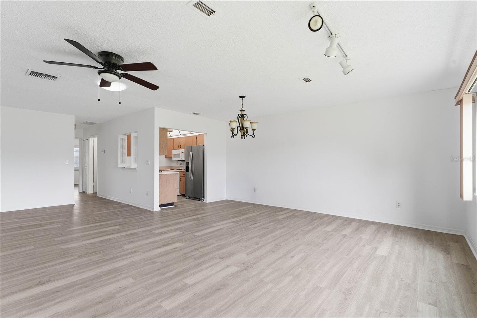 Condominium at 417 GLADSTONE PL, SUN CITY CENTER, photo 11 of 47