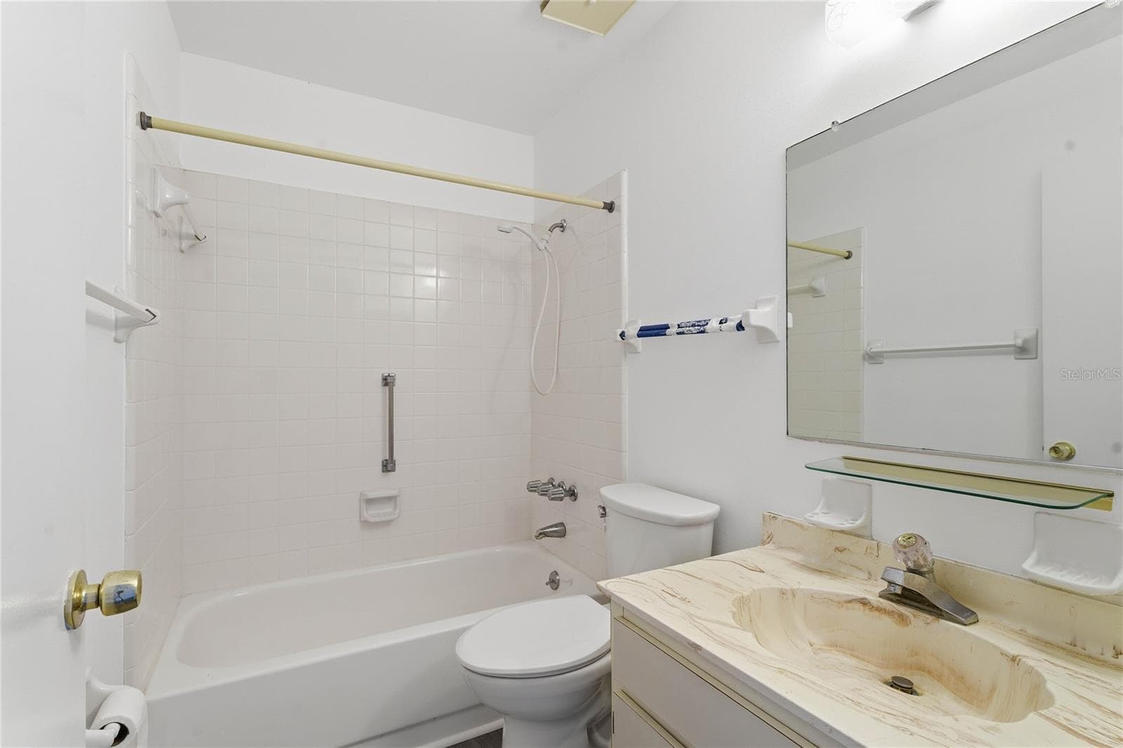 Condominium at 417 GLADSTONE PL, SUN CITY CENTER, photo 16 of 47