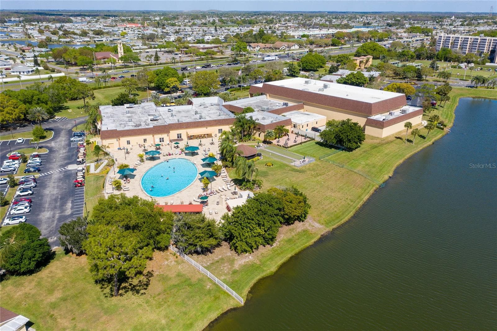 Condominium at 417 GLADSTONE PL, SUN CITY CENTER, photo 44 of 47