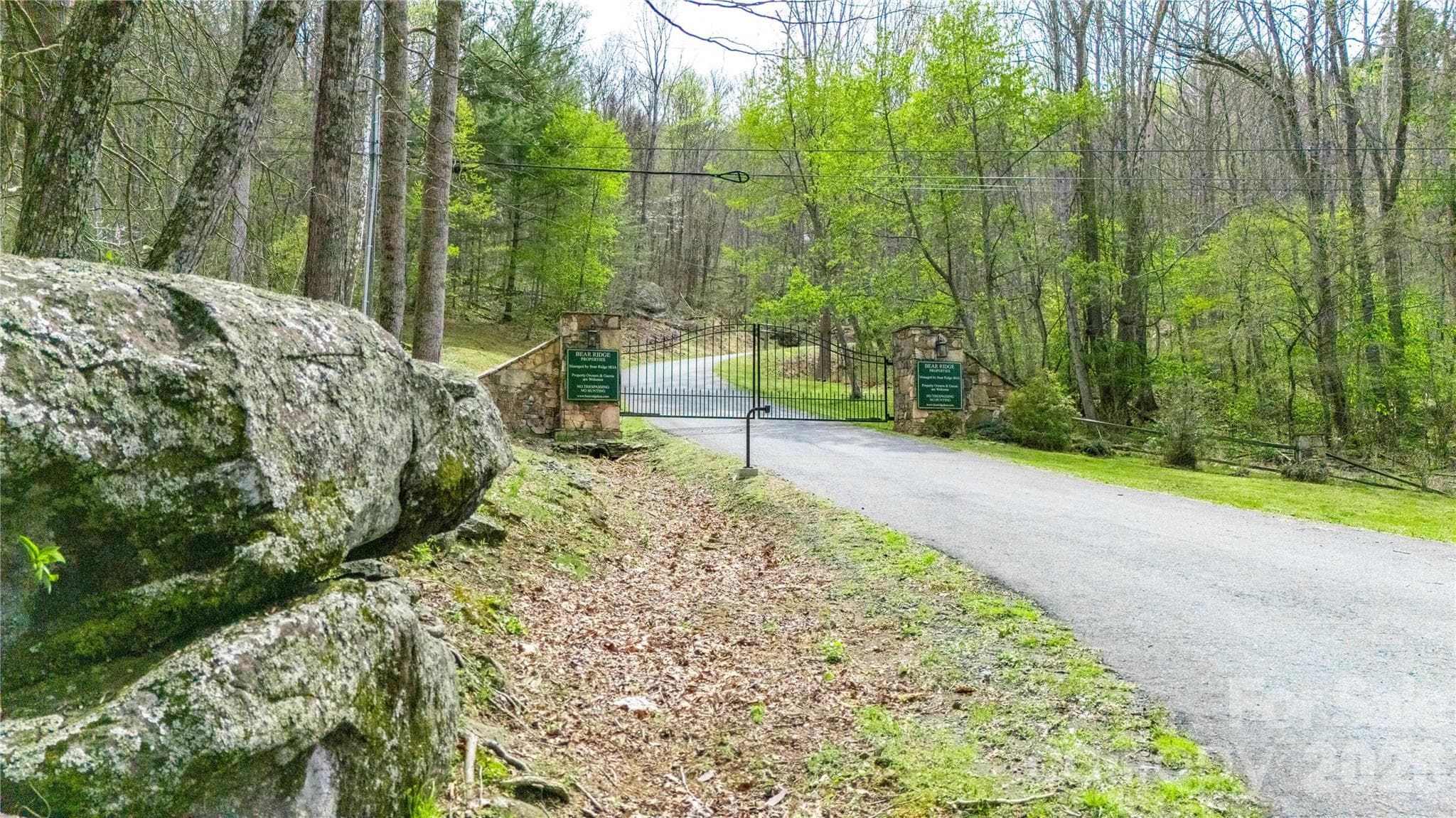 Gated Entrance - 000 Tyler Lane, Bakersville