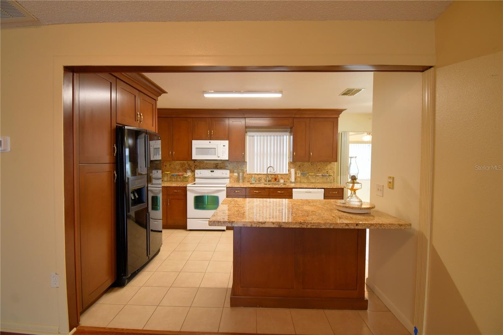 Single Family Residence at 1690 COLONNADES CIR N, LAKELAND, photo 10 of 58