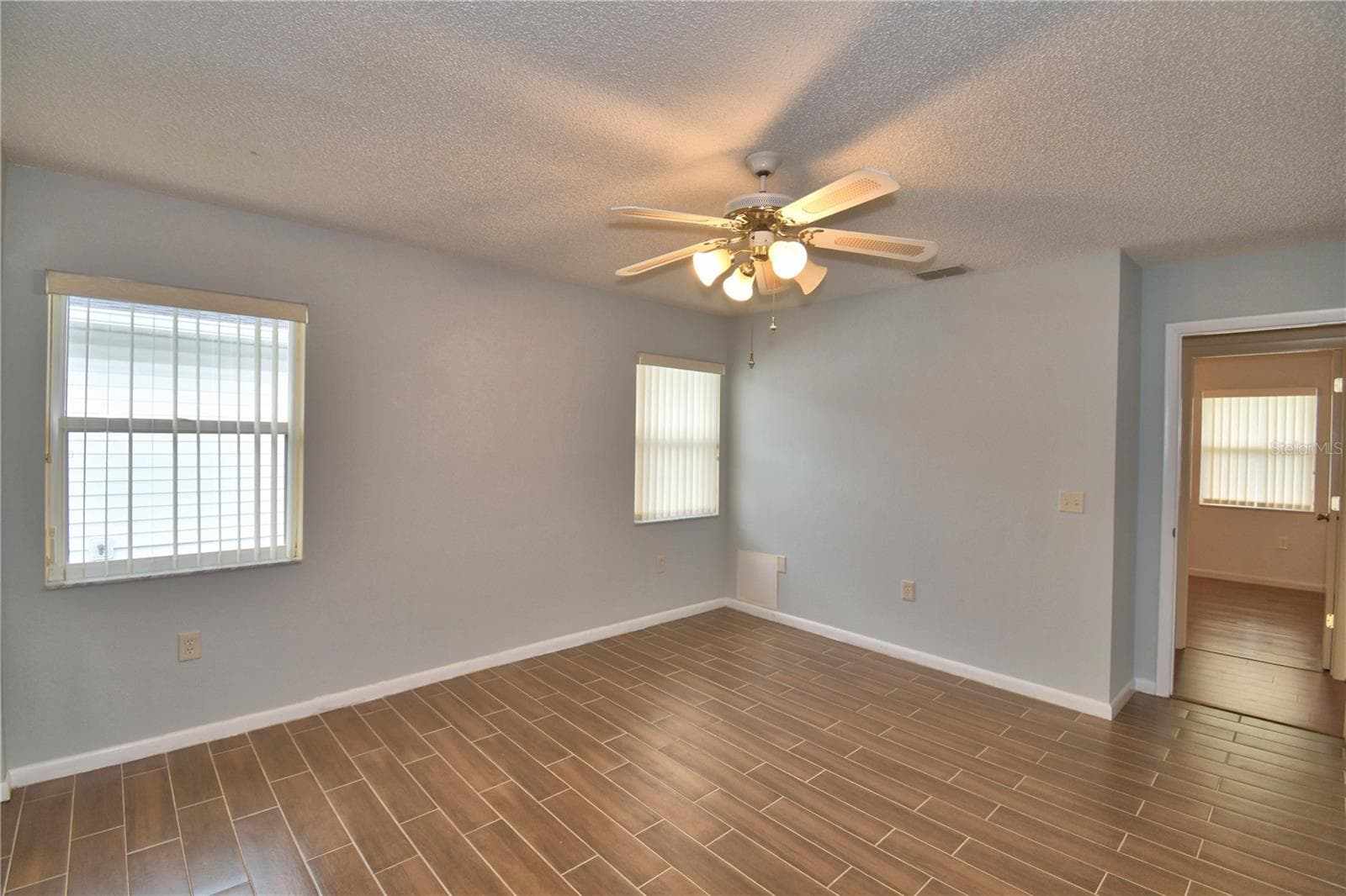 Single Family Residence at 1690 COLONNADES CIR N, LAKELAND, photo 35 of 58