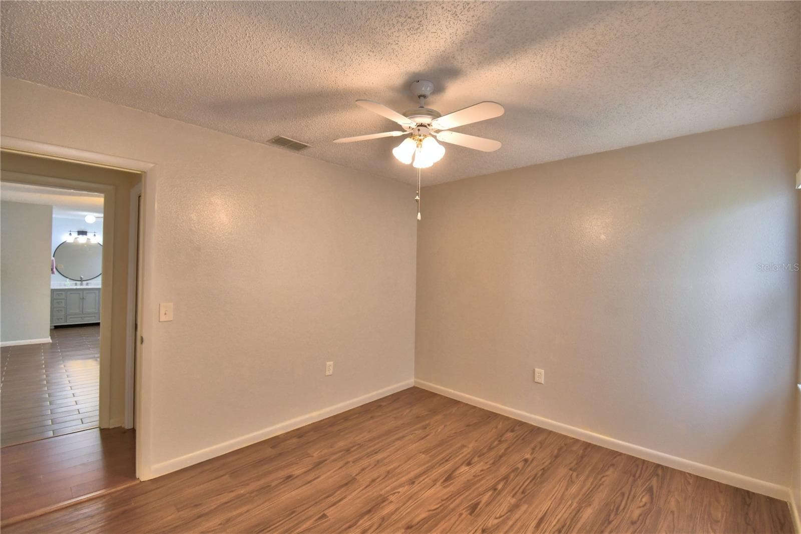 Single Family Residence at 1690 COLONNADES CIR N, LAKELAND, photo 42 of 58