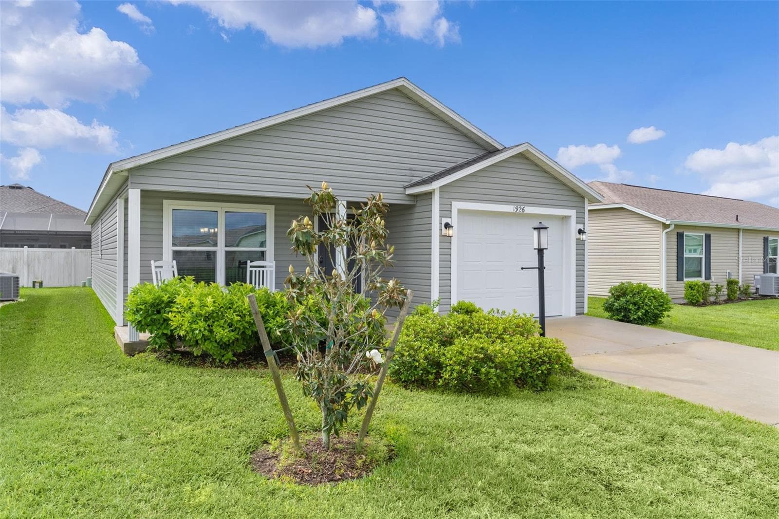 Villa at 1926 HUX CT, THE VILLAGES, photo 5 of 42