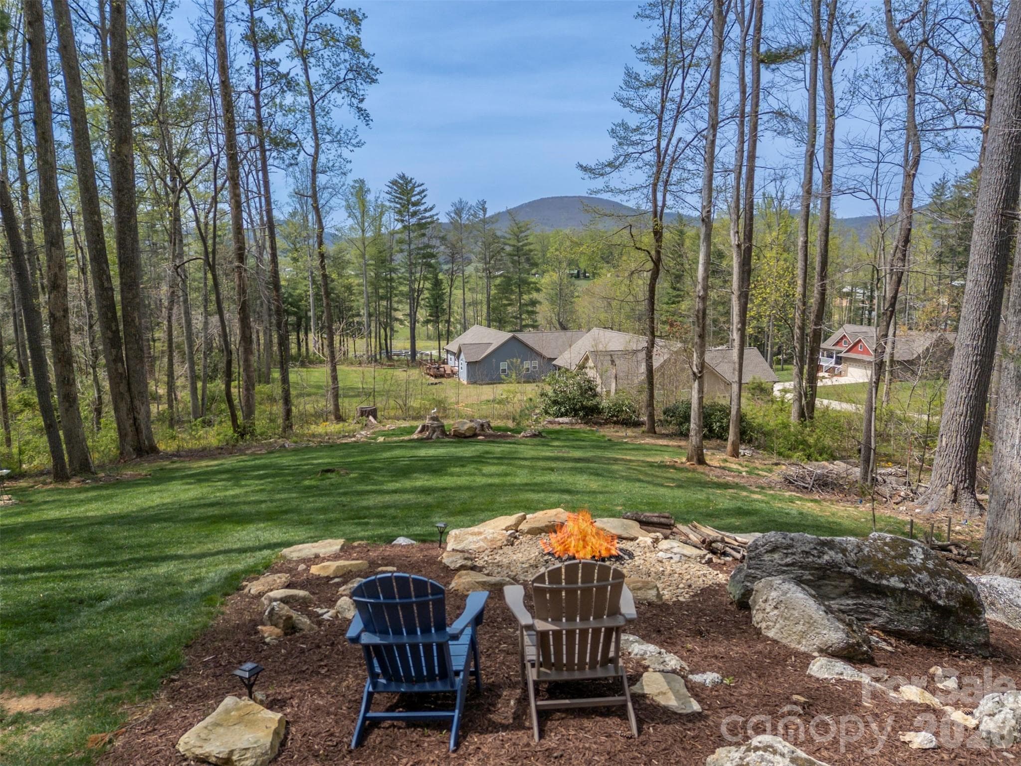 Year round mountain views - 88 Pounding Mill None, Hendersonville