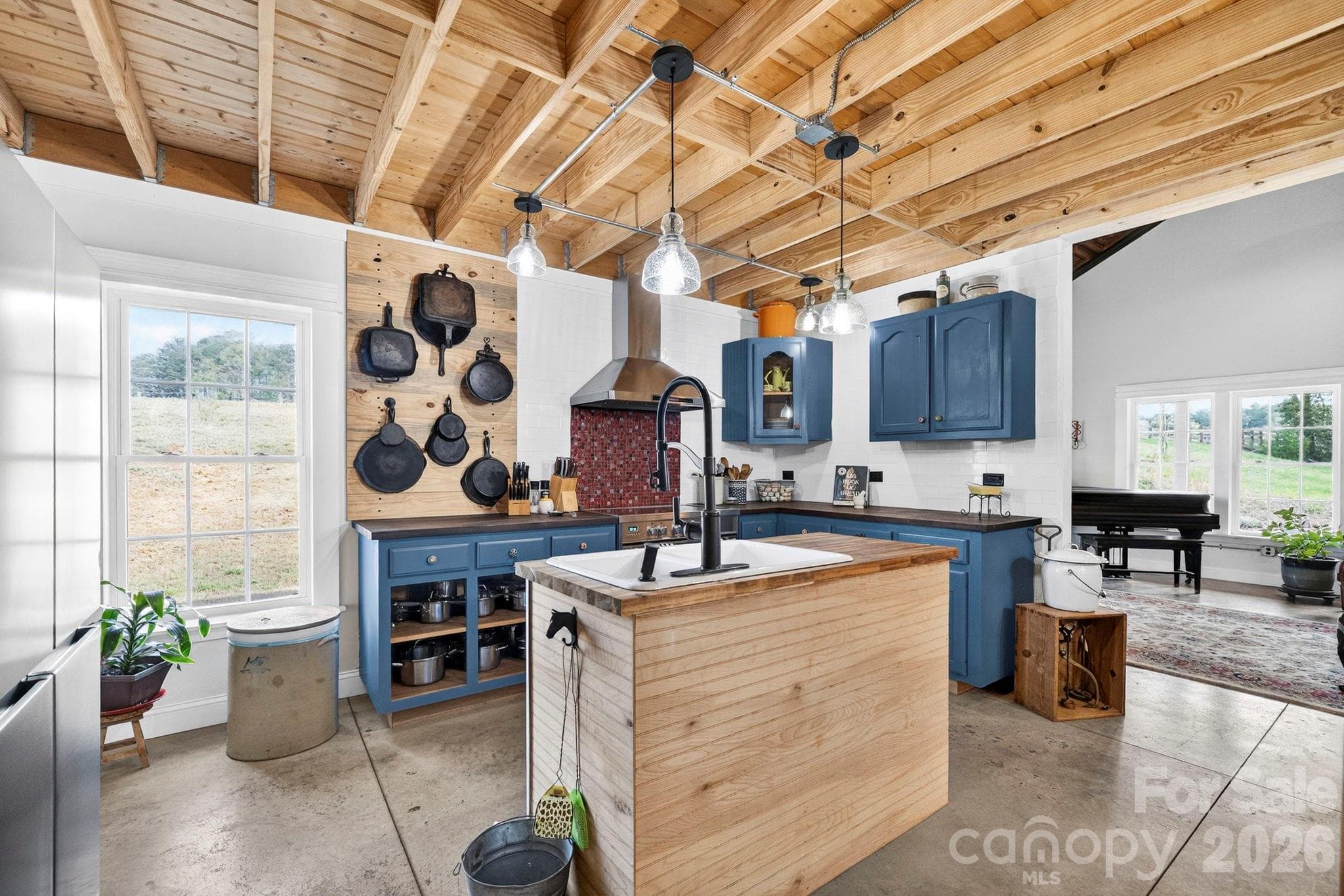 Kitchen - 3326 Crowder Ridge Road, Shelby
