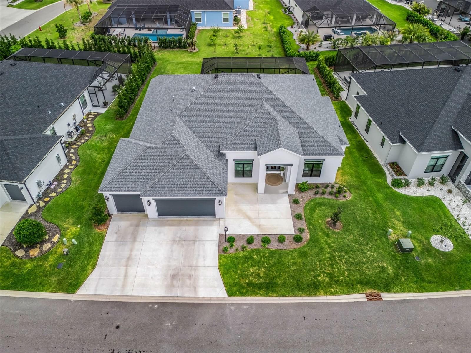 Single Family Residence at 7095 JENNINGS CT, THE VILLAGES, photo 6 of 92