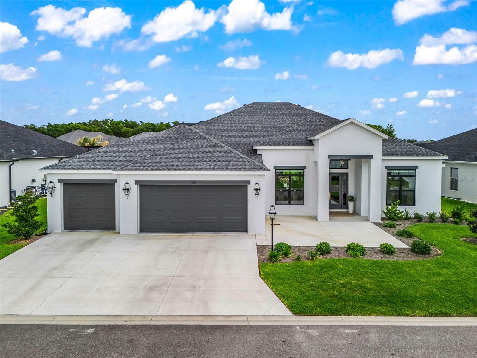 Single Family Residence at 7095 JENNINGS CT, THE VILLAGES, photo 8 of 92