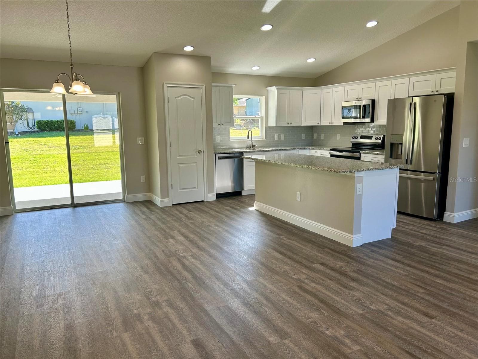 Single Family Residence at 15613 SE 84TH TER, SUMMERFIELD, photo 5 of 15