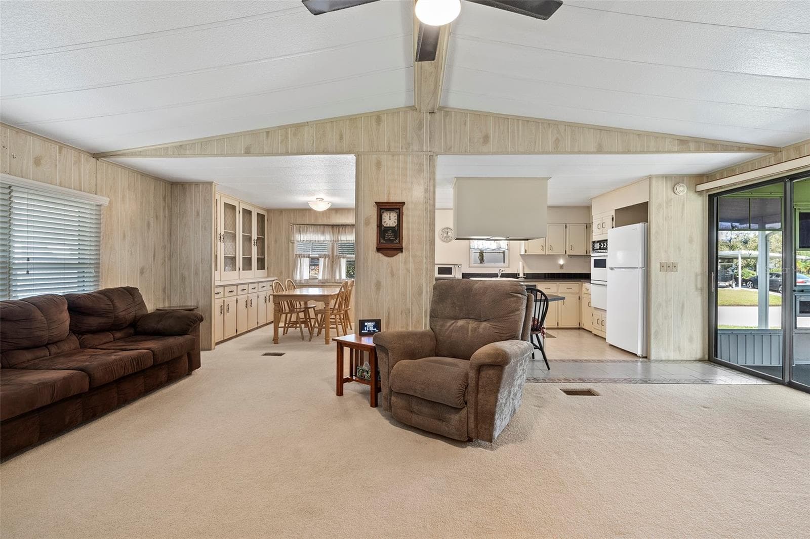 Manufactured Home at 2519 INDEPENDENCE LN, ST CLOUD, photo 10 of 39