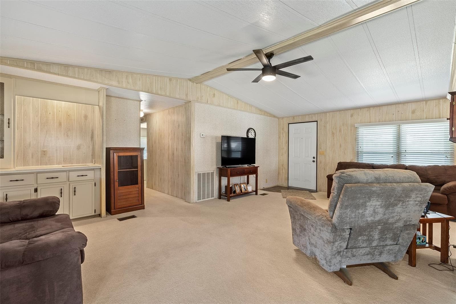 Manufactured Home at 2519 INDEPENDENCE LN, ST CLOUD, photo 17 of 39