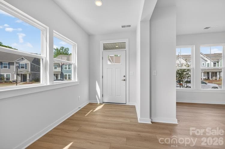 Foyer - Huntersville