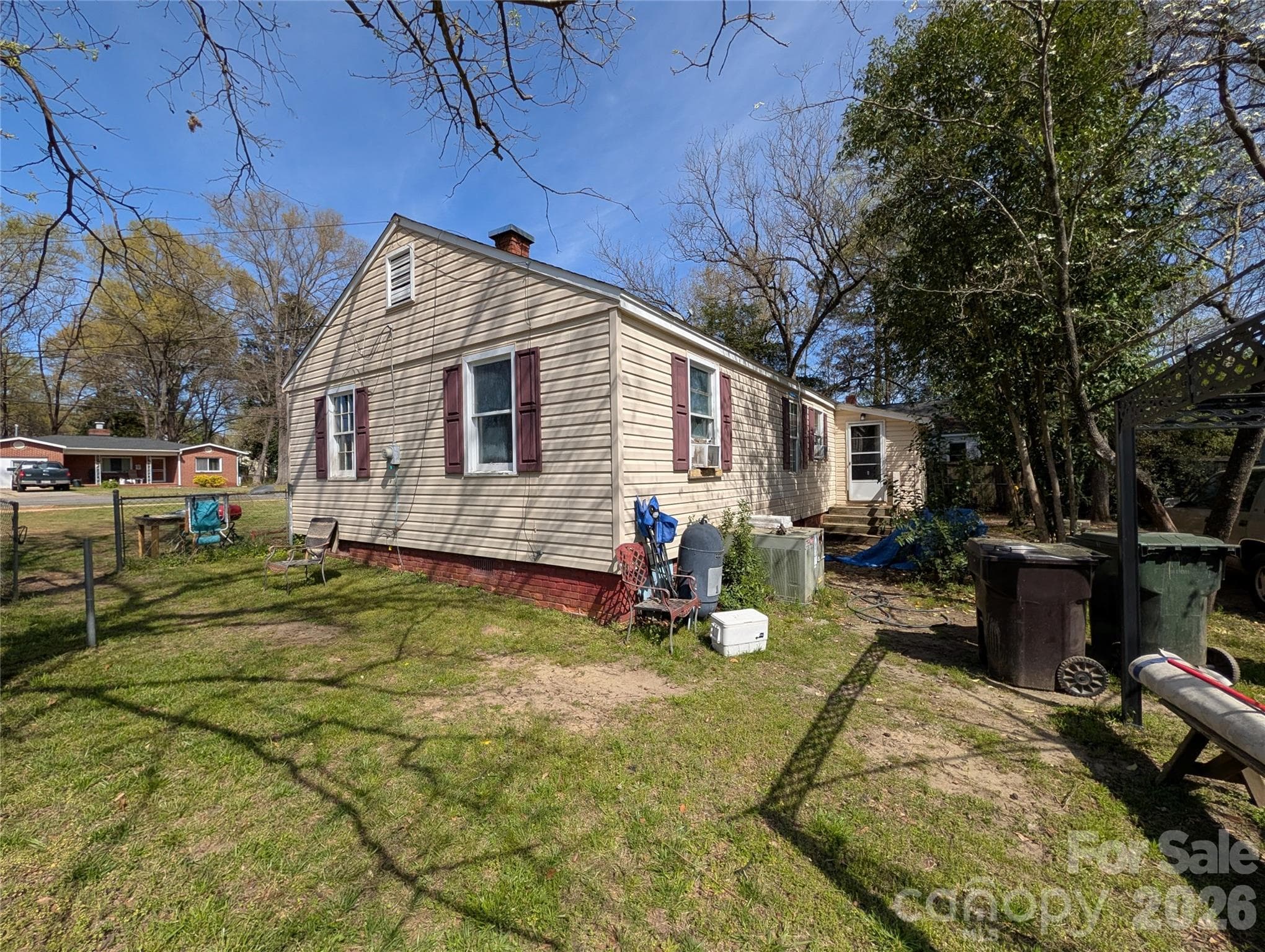 Single Family Residence at 731 Finley Road, Rock Hill, photo 10 of 13