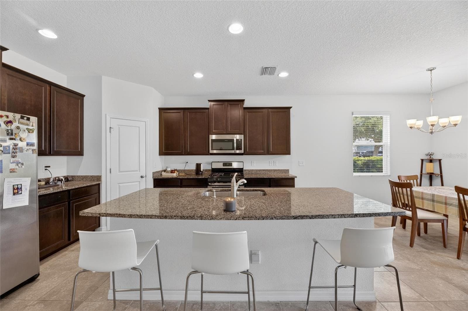 Kitchen Bar Seating - 6309 SHADOWLAKE DR, APOLLO BEACH