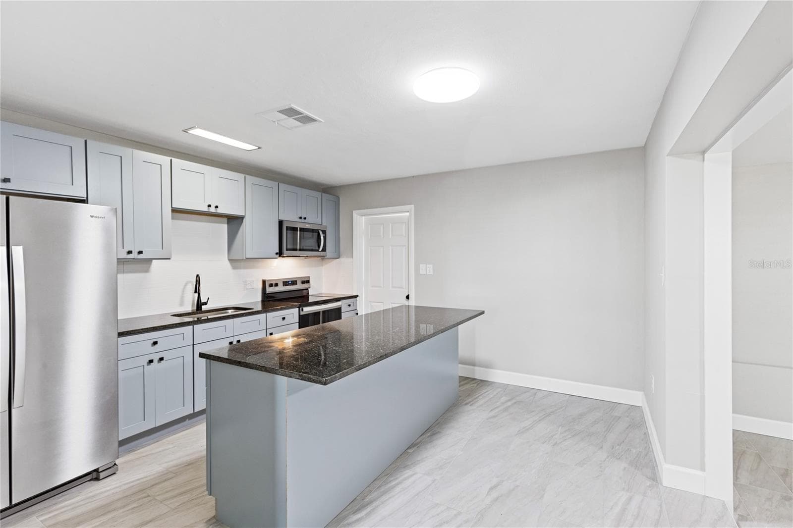 Single Family Residence at 804 S EVERGREEN AVE, CLEARWATER, photo 14 of 39