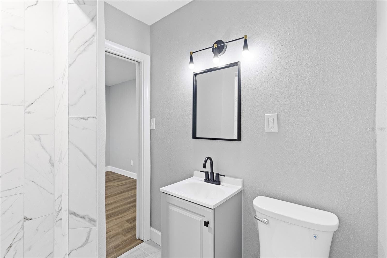 Single Family Residence at 804 S EVERGREEN AVE, CLEARWATER, photo 28 of 39