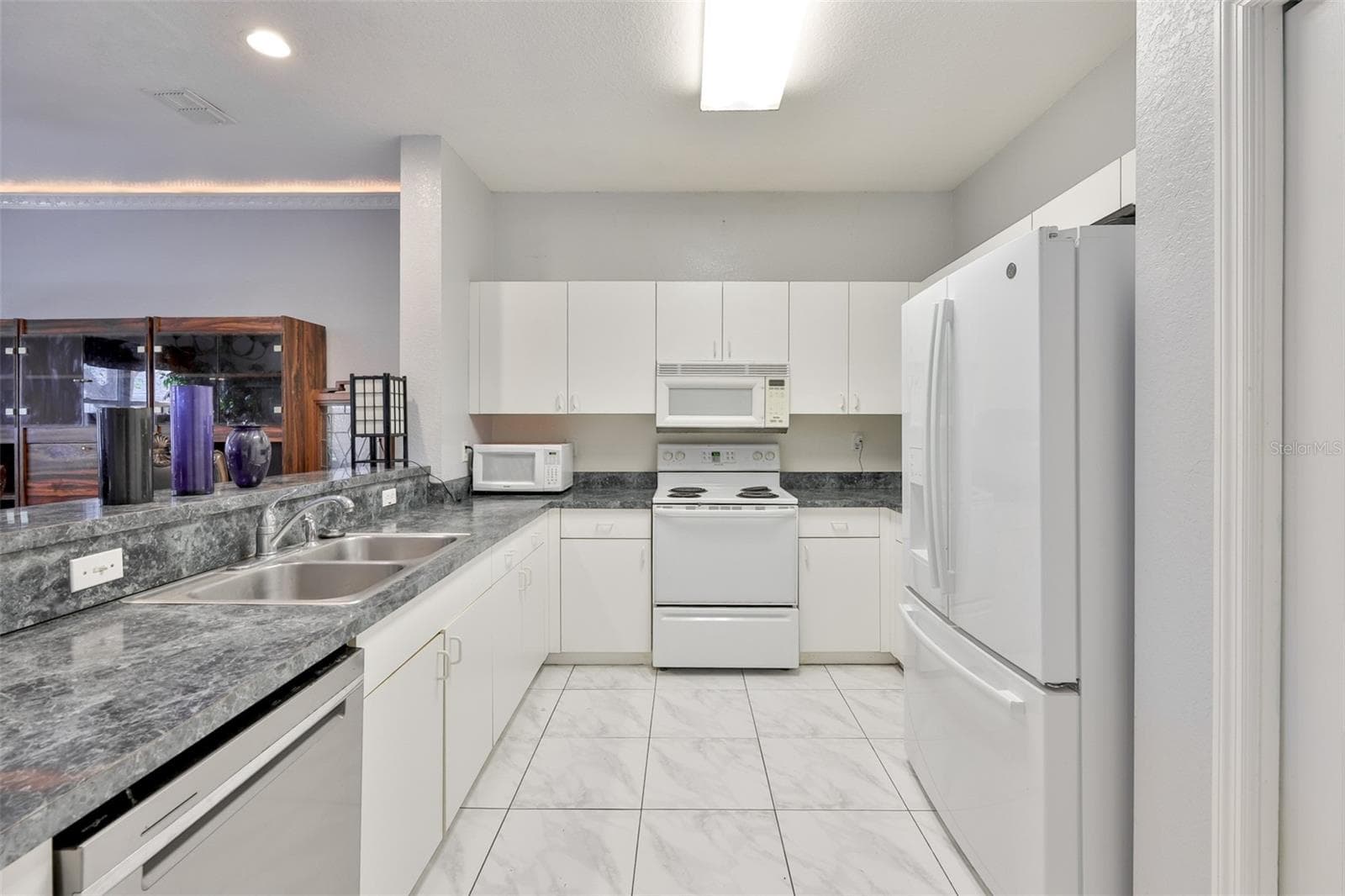 Townhouse at 6400 46TH AVE N #71, KENNETH CITY, photo 11 of 48