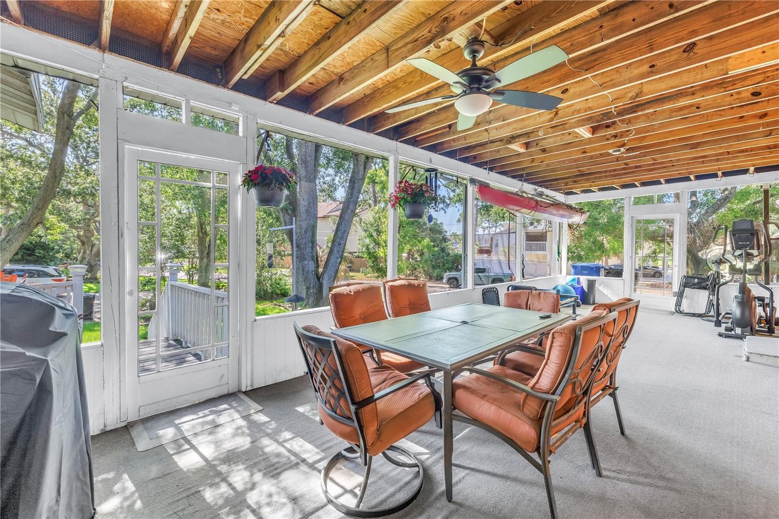 Single Family Residence at 6505 CEDAR ST NE, ST PETERSBURG, photo 12 of 33