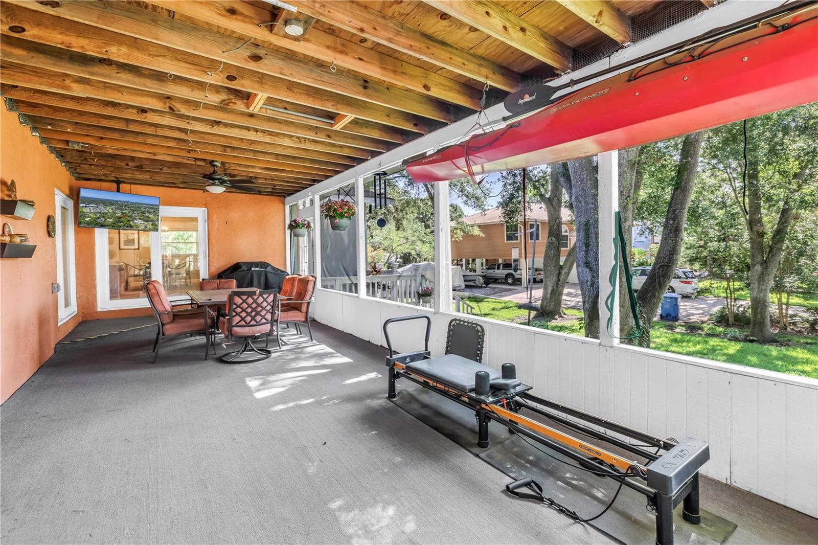 Single Family Residence at 6505 CEDAR ST NE, ST PETERSBURG, photo 13 of 33