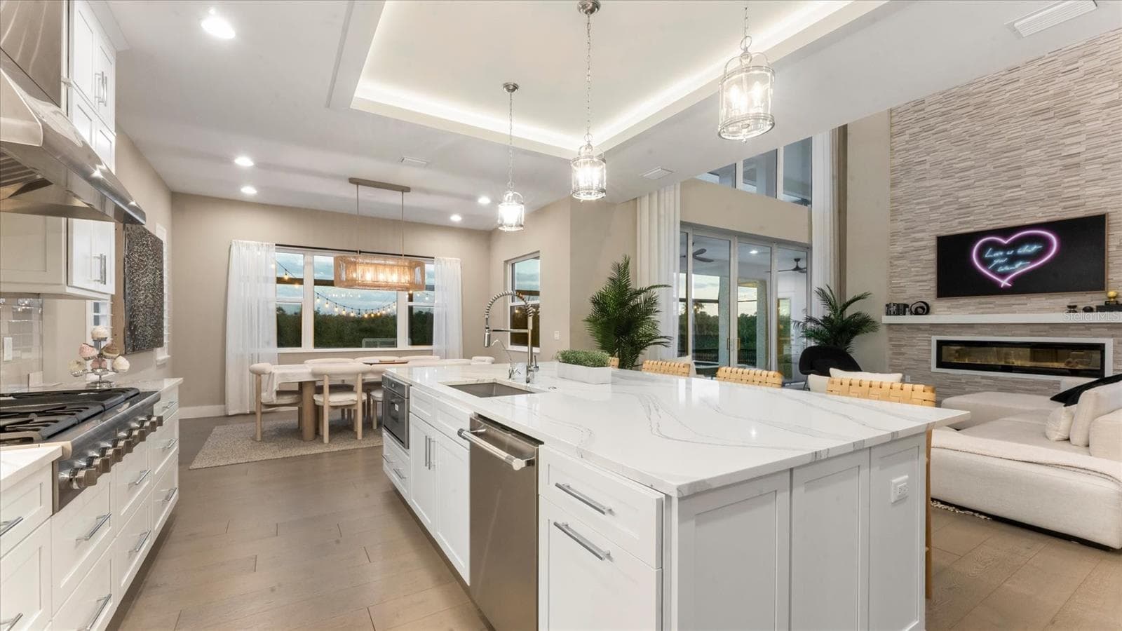 kitchen - 5708 INSPIRATION TER, BRADENTON