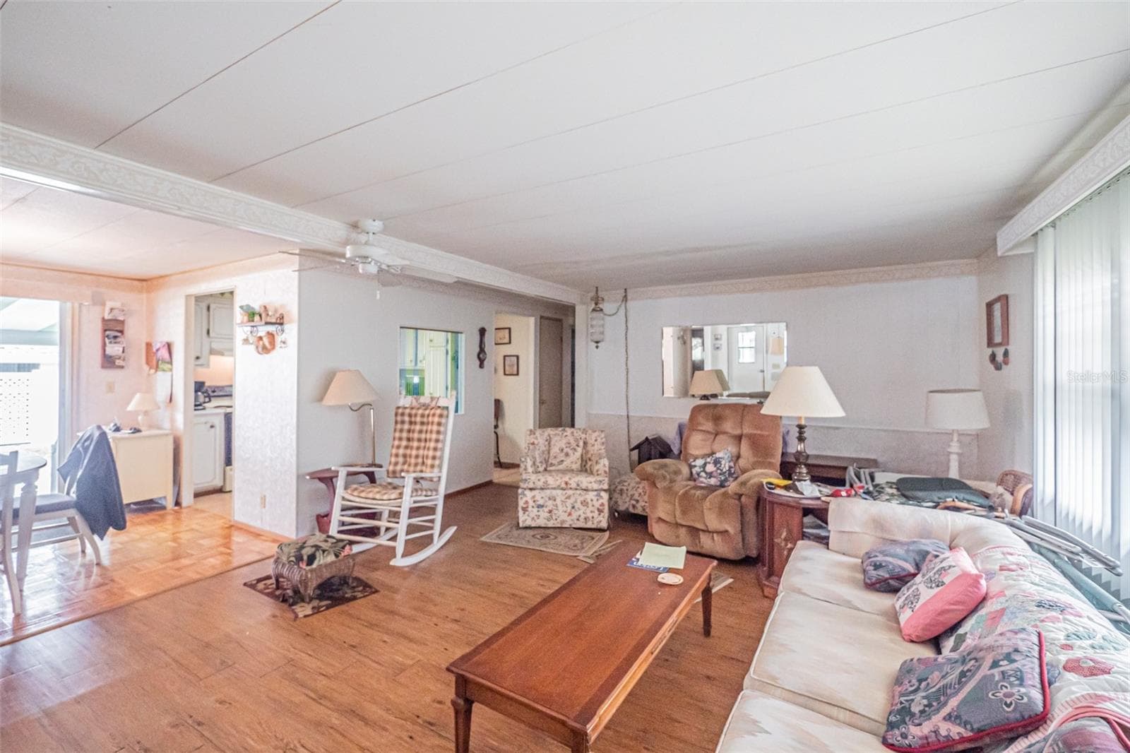 Mobile Home at 613 SANDPIPER DR, LEESBURG, photo 5 of 26