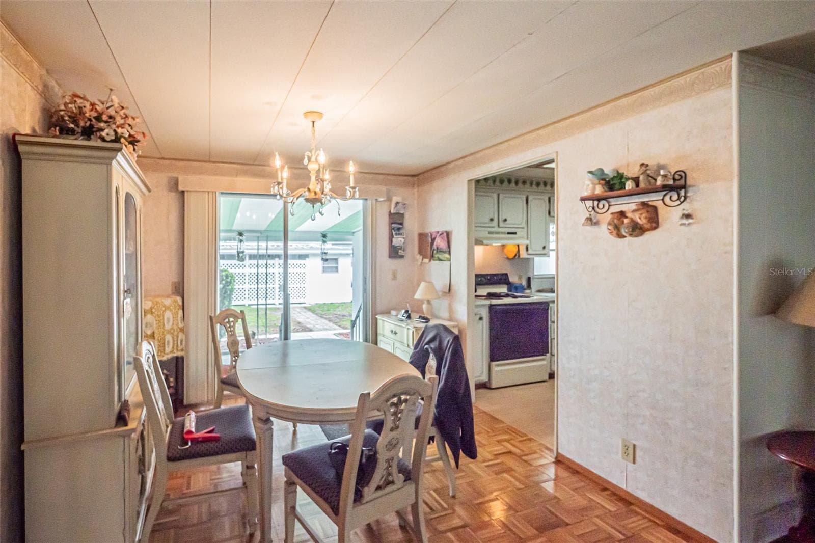 Mobile Home at 613 SANDPIPER DR, LEESBURG, photo 7 of 26