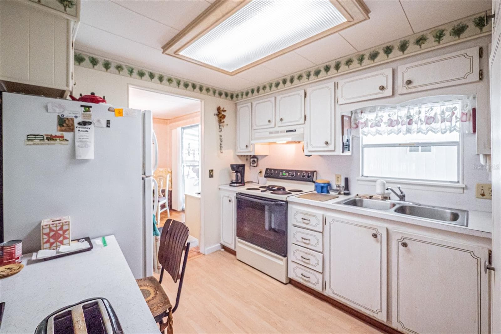 Mobile Home at 613 SANDPIPER DR, LEESBURG, photo 12 of 26